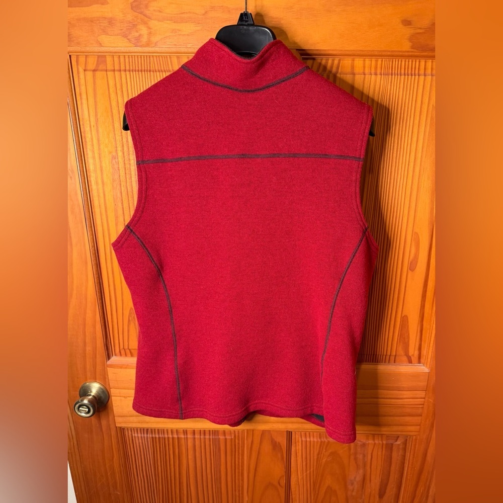 Overland Red/Gray XL Men’s Zip-Up Vest - Excellent Condition - Picture 2 of 10